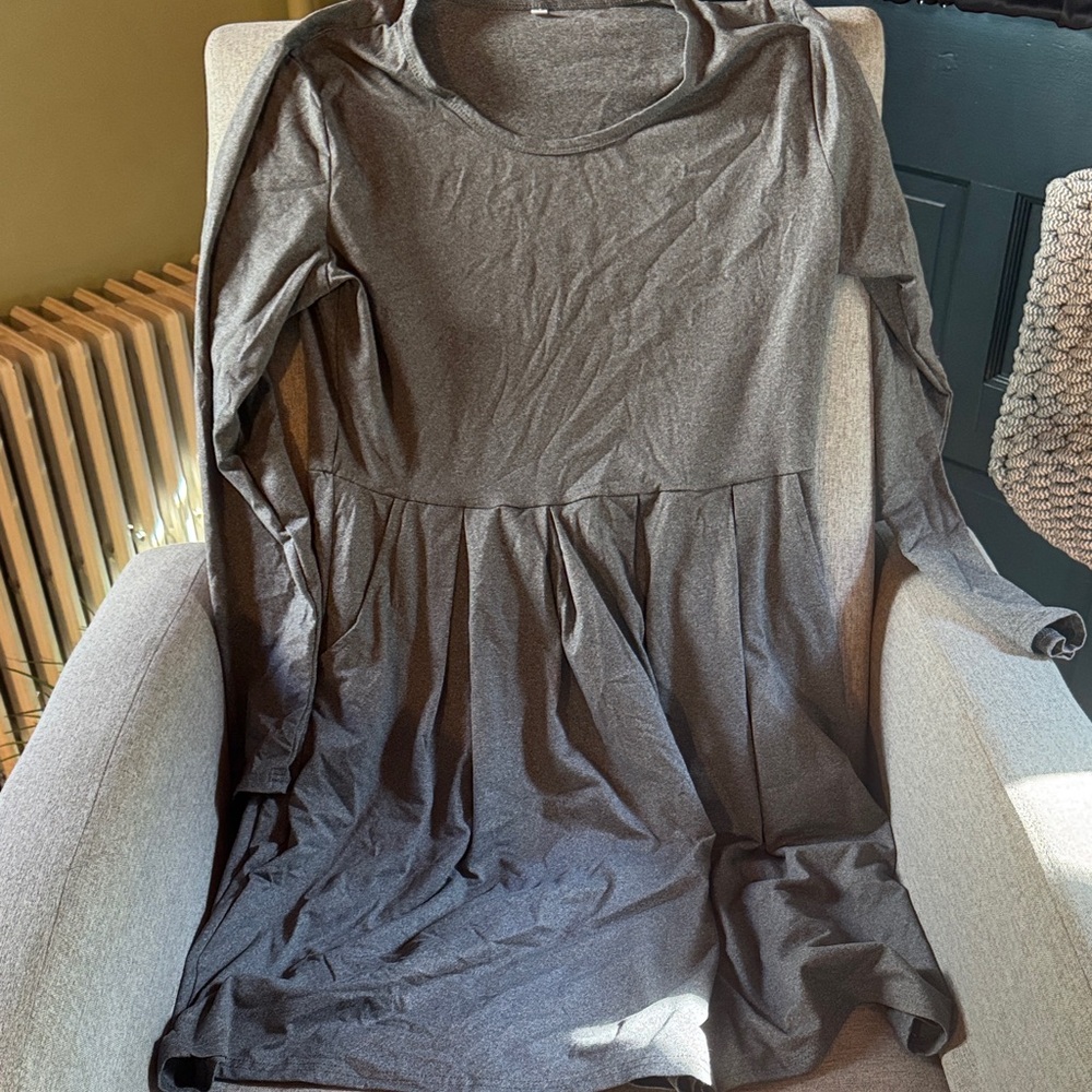 Elegant Gray Long Sleeve Dress
